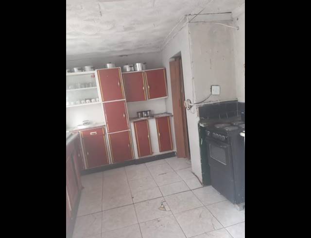 2 BEDROOM HOUSE FOR SALE IN DHLAMINI